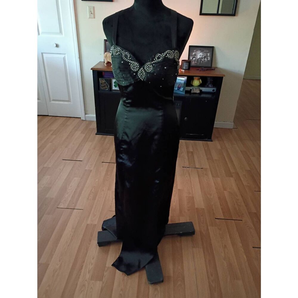 Size 10 Cinderella Black Rhinestone Halter Strap Maxi Mermaid Floor Length Train